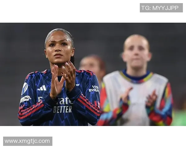 拜仁女足主场逆转阿森纳比尔助攻戴帽上演精彩逆袭